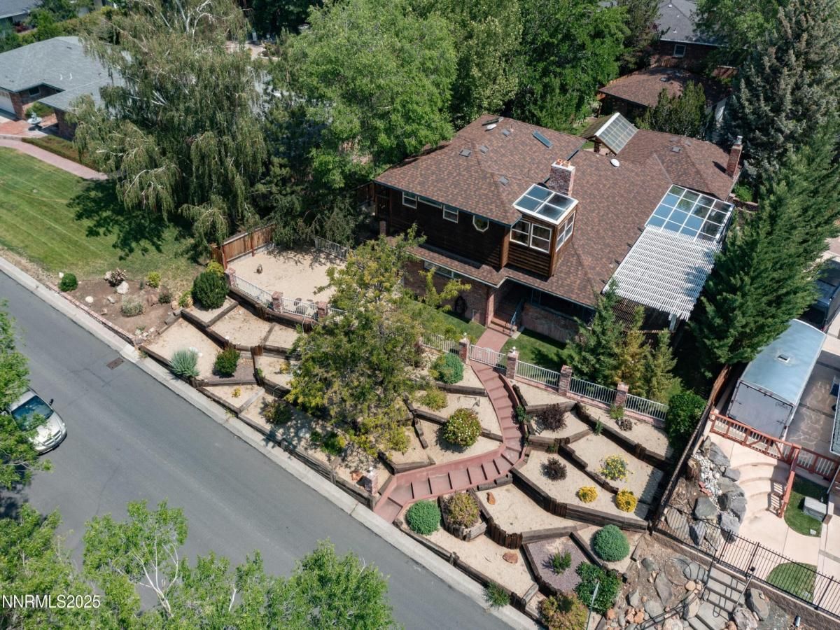 MLS #250051291 image #0