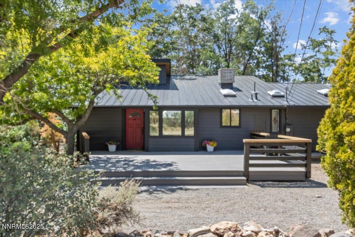 MLS #250051639 image #0