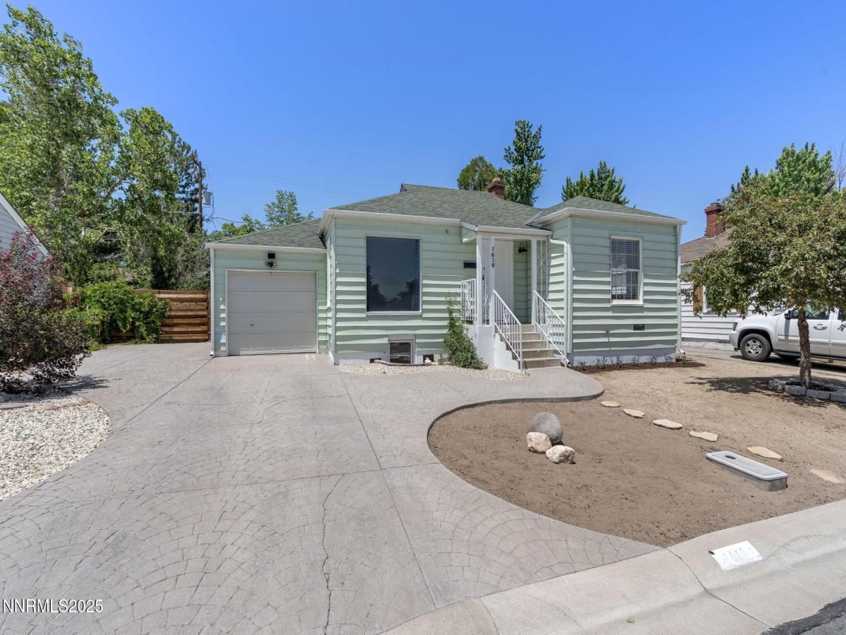MLS #250052099 image #0