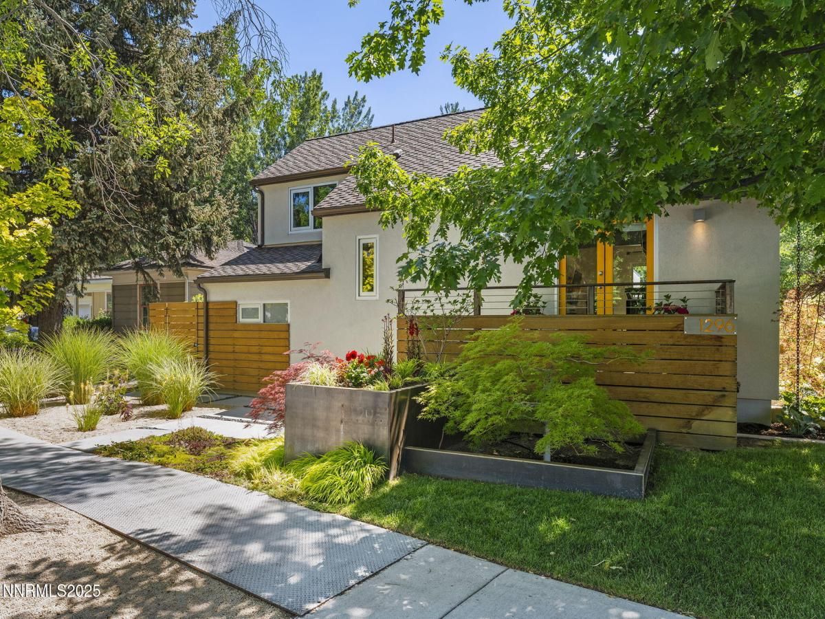 MLS #250052218 image #0