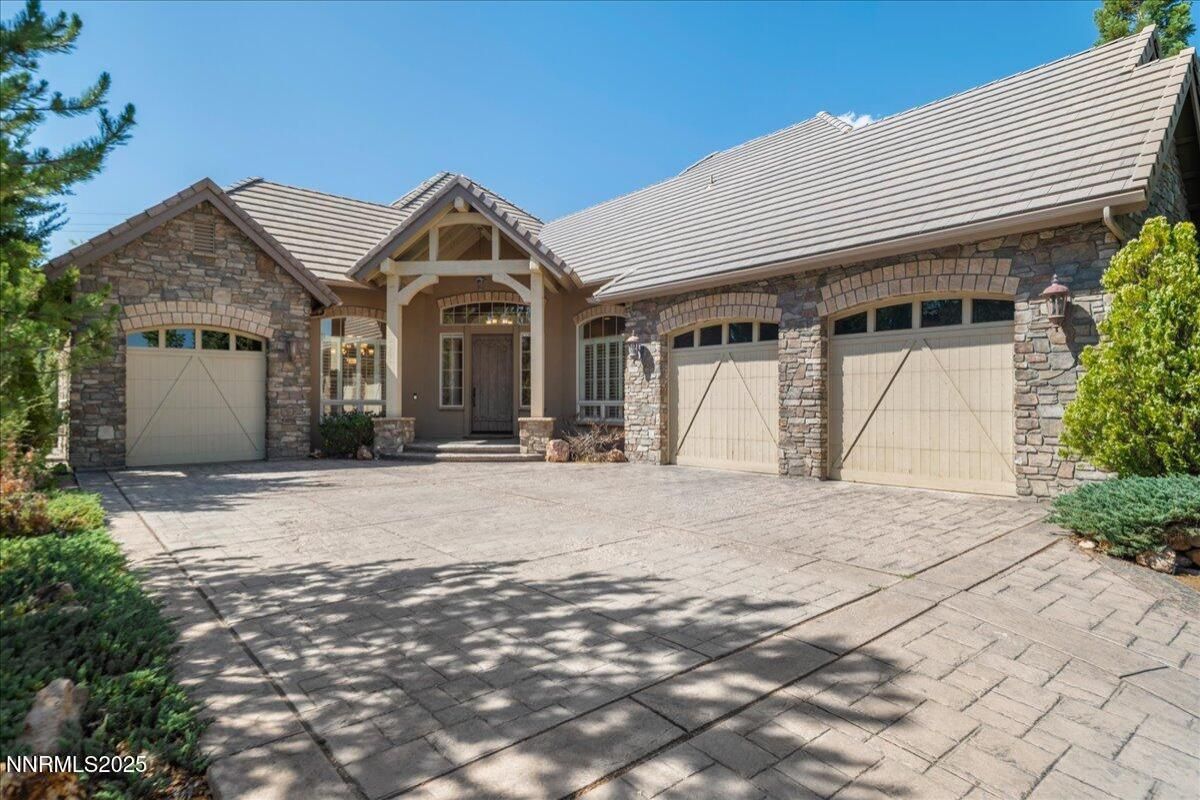 MLS #250052493 image #0