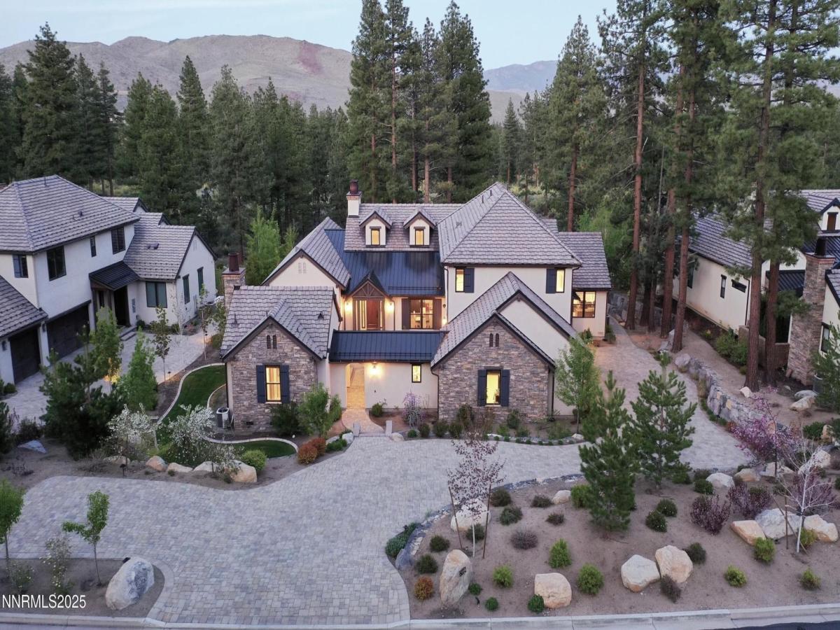 MLS #250052630 image #0