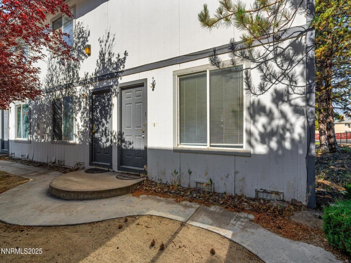 MLS #250052658 image #0