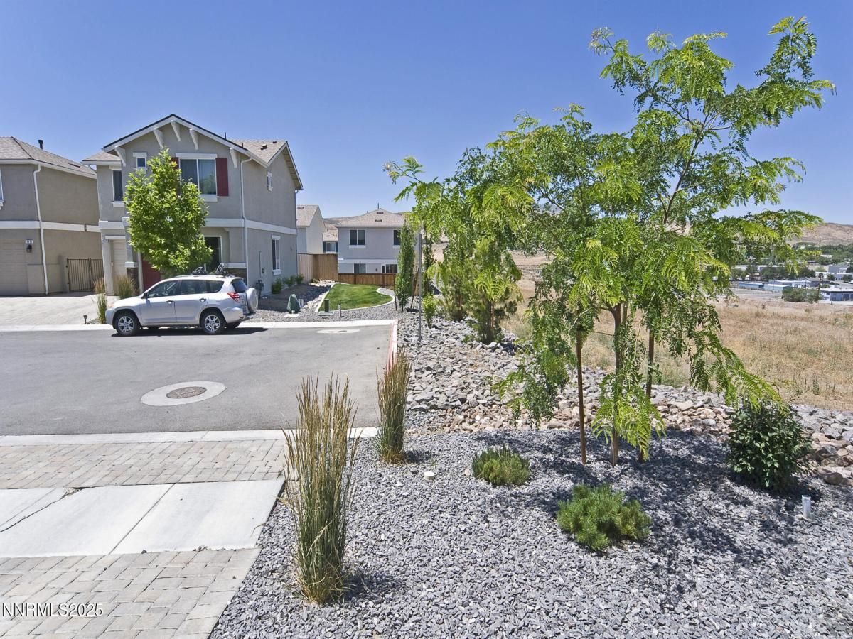 MLS #250052672 image #0