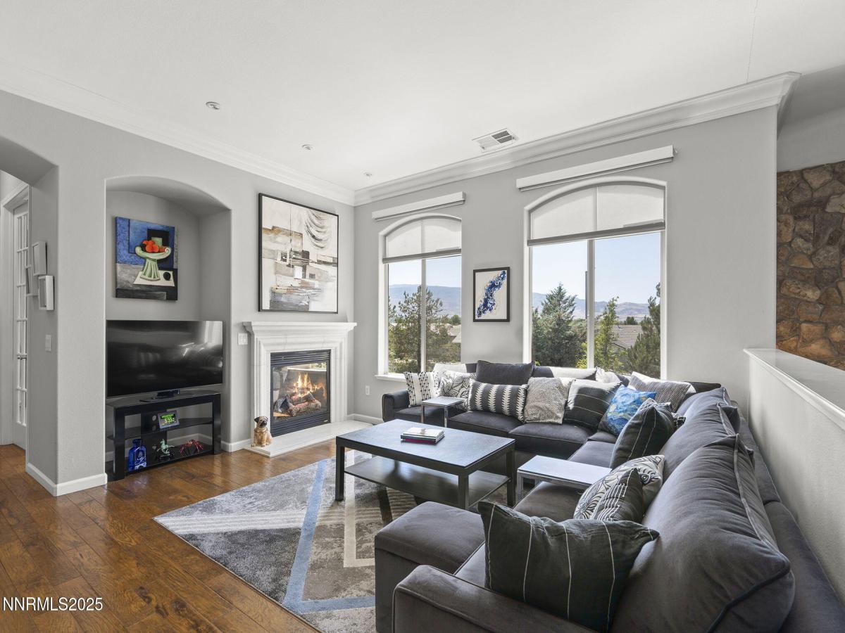 MLS #250052725 image #0