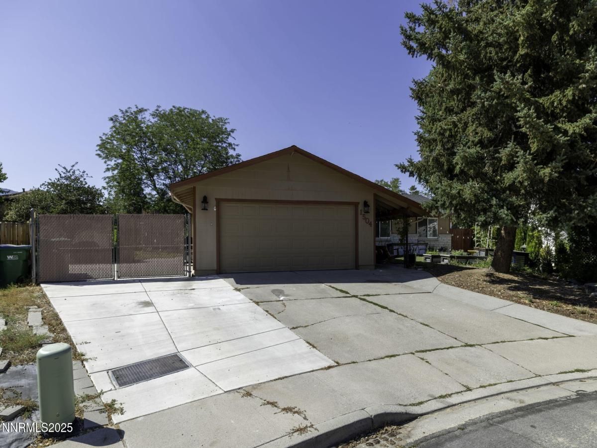 MLS #250052785 image #0