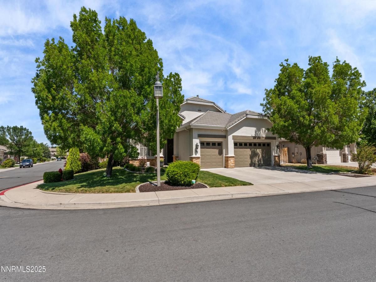 MLS #250053045 image #0