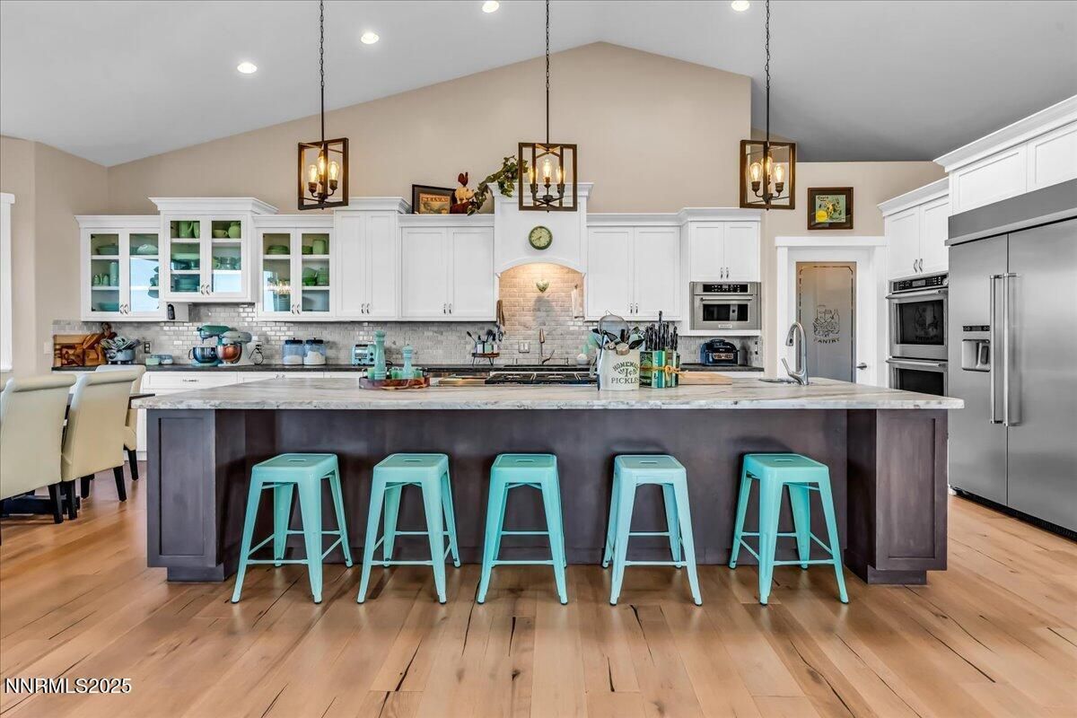 MLS #250053179 image #0