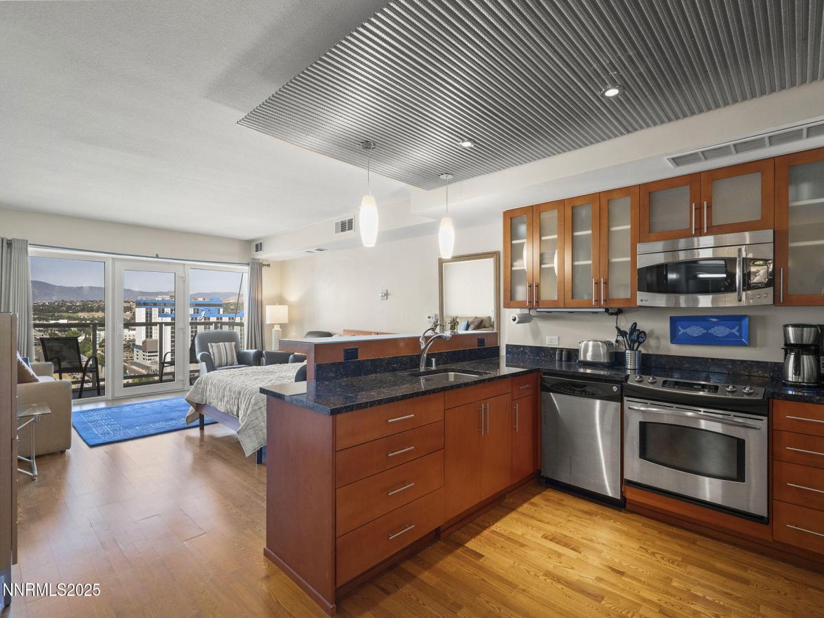 MLS #250053263 image #0