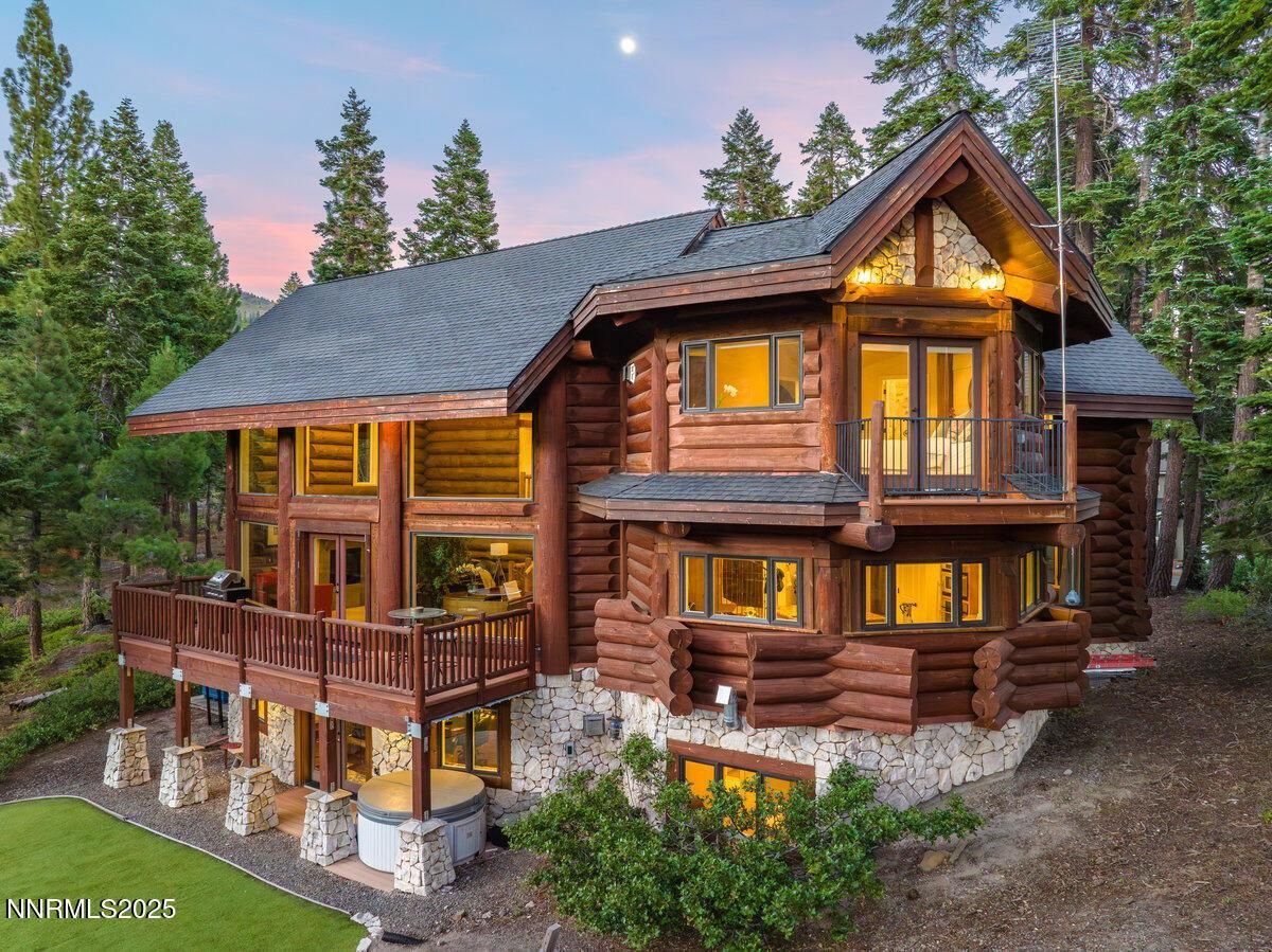 MLS #250053372 image #0