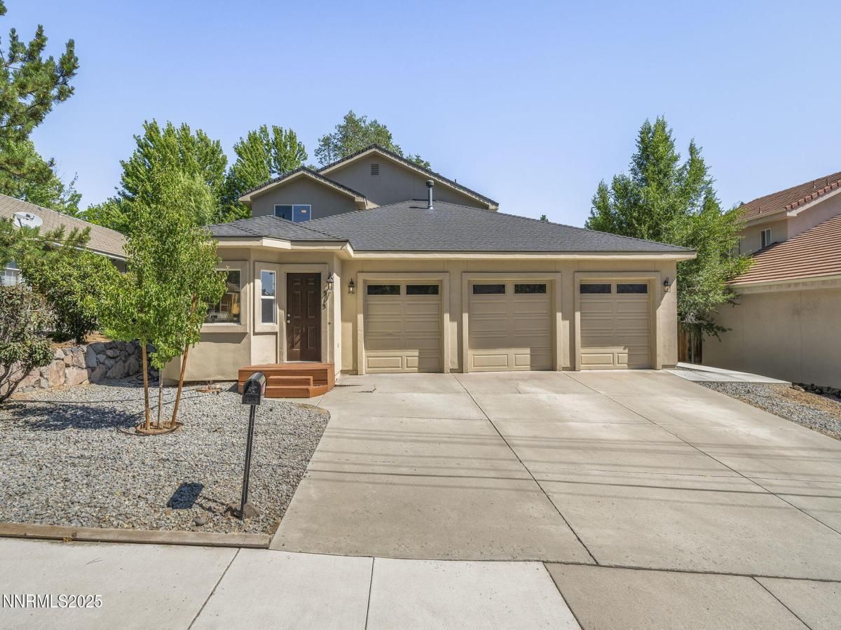 MLS #250053552 image #0