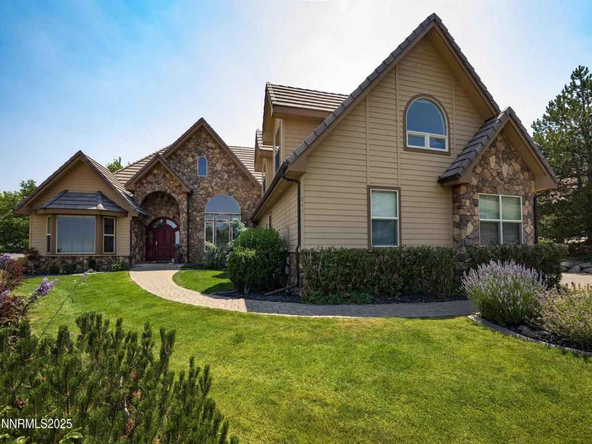 MLS #250053696 image #0