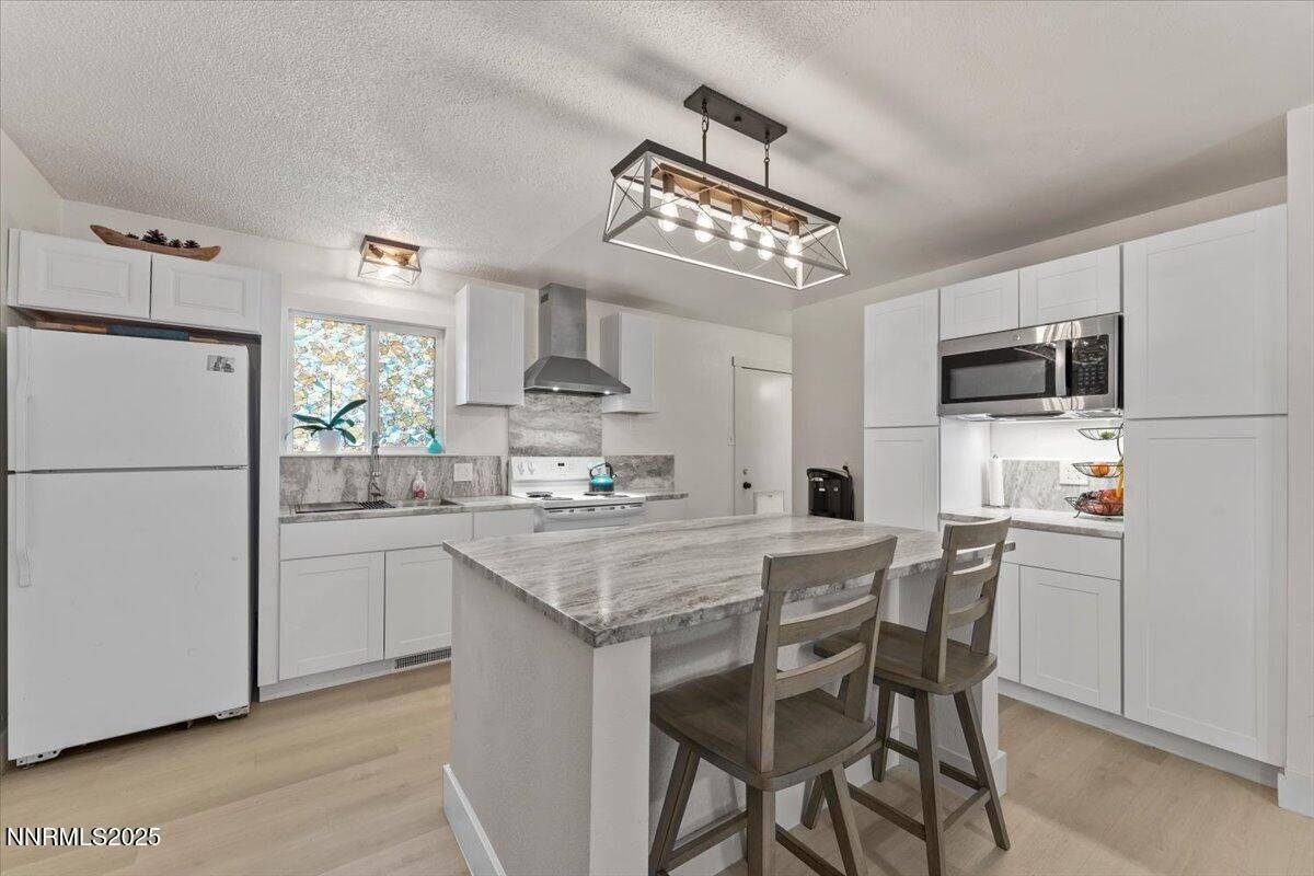 MLS #250053791 image #0