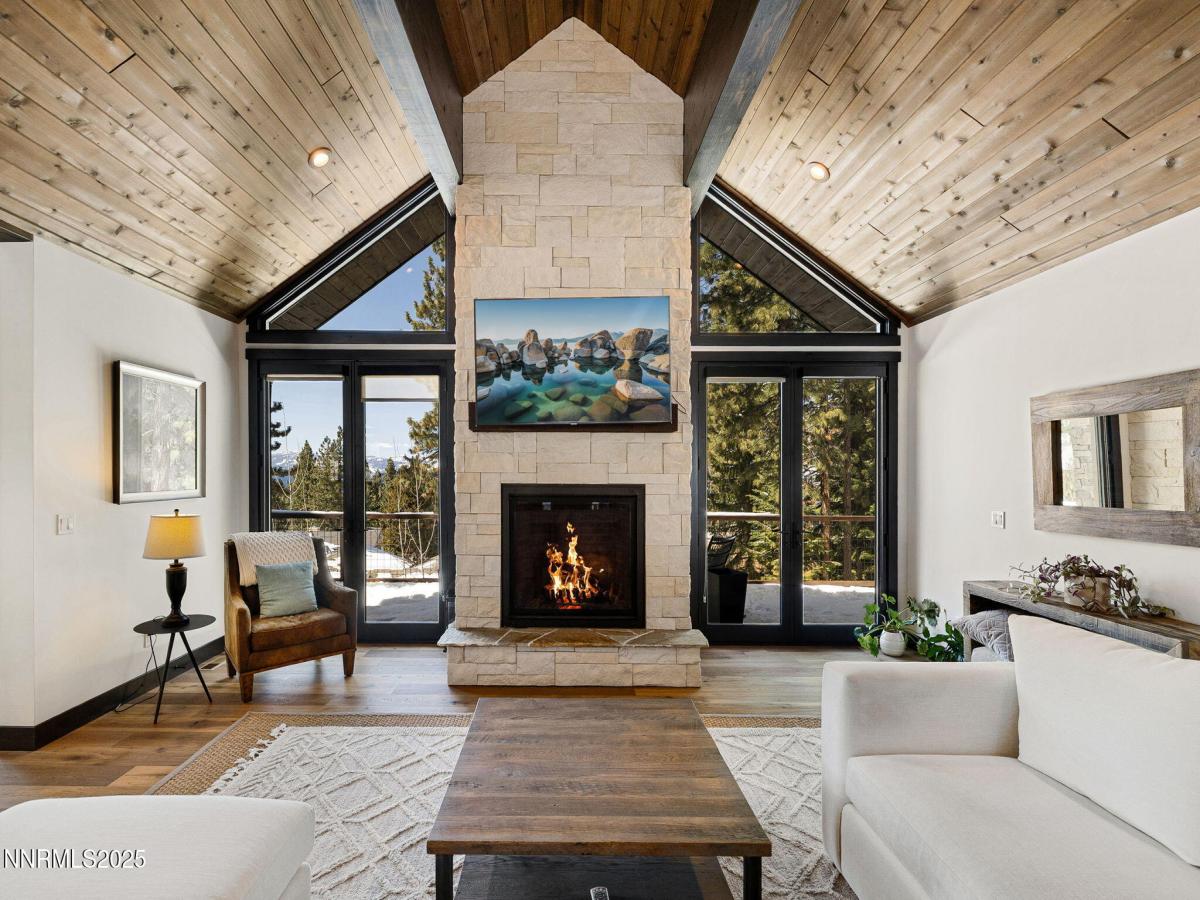 MLS #250053873 image #0