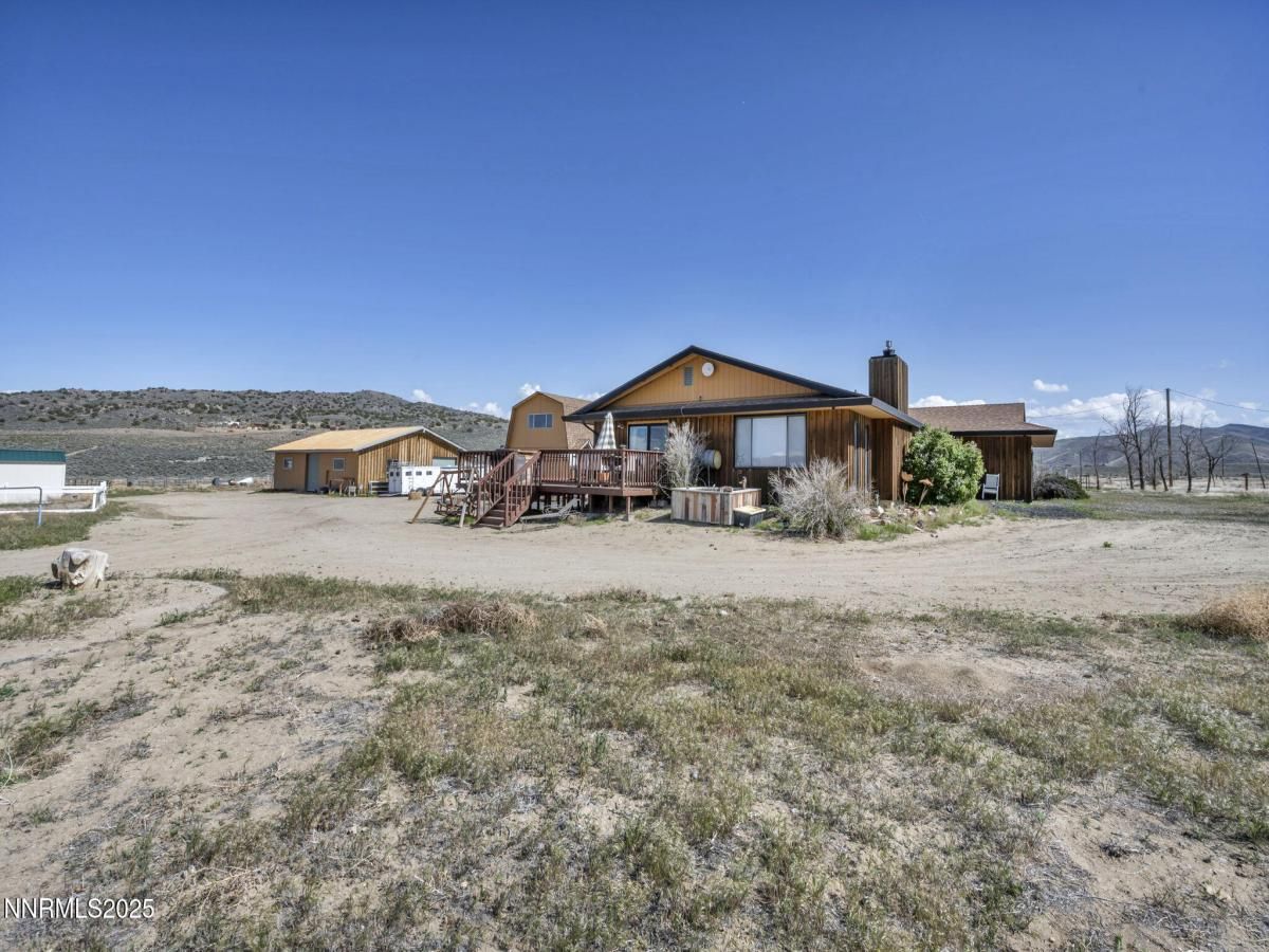 MLS #250053916 image #0
