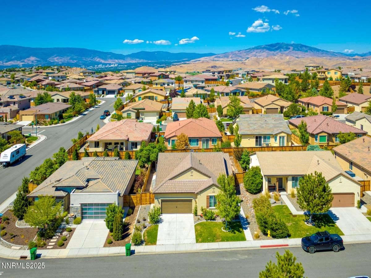 MLS #250053943 image #0