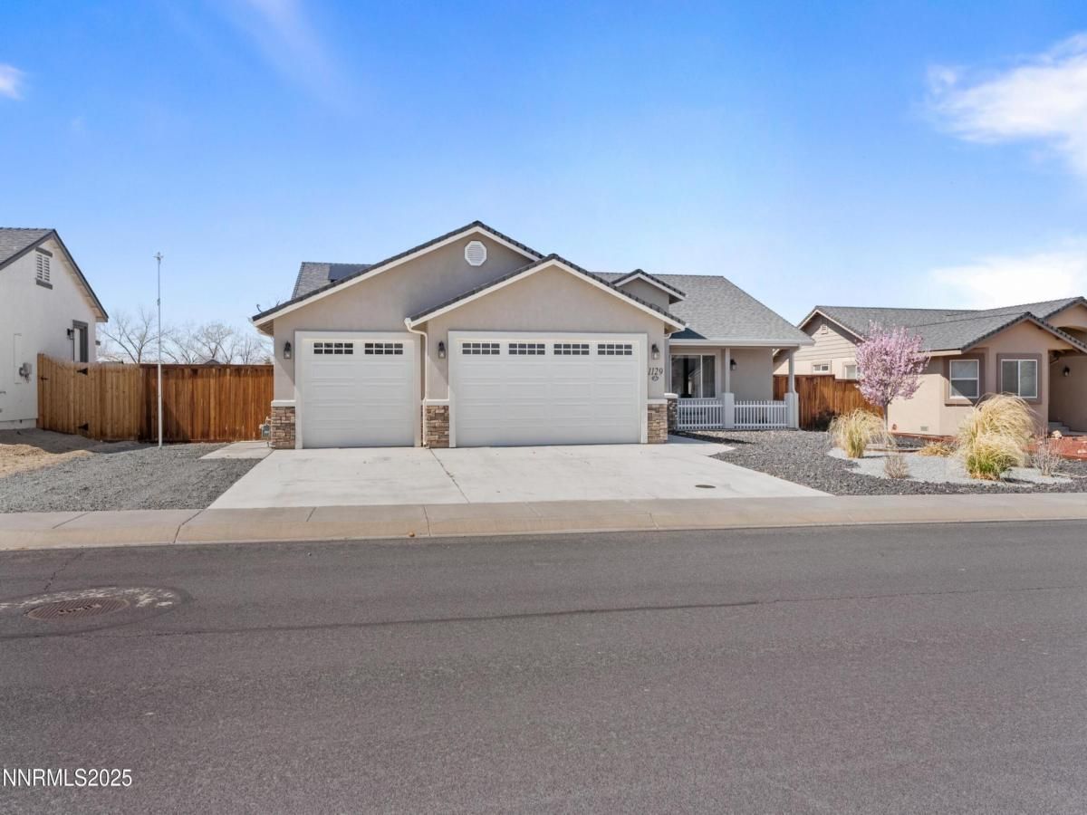 MLS #250055041 image #0