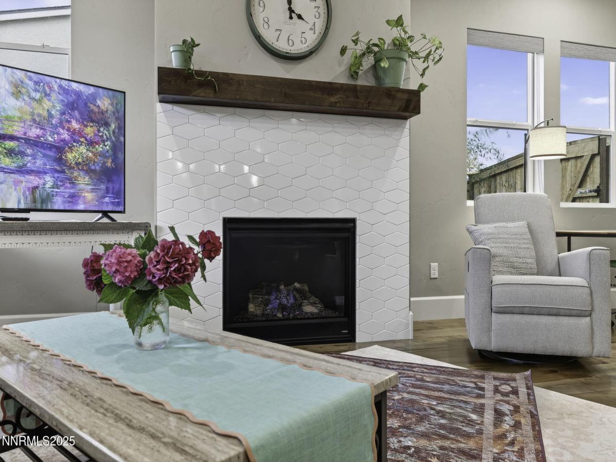 MLS #250055096 image #0