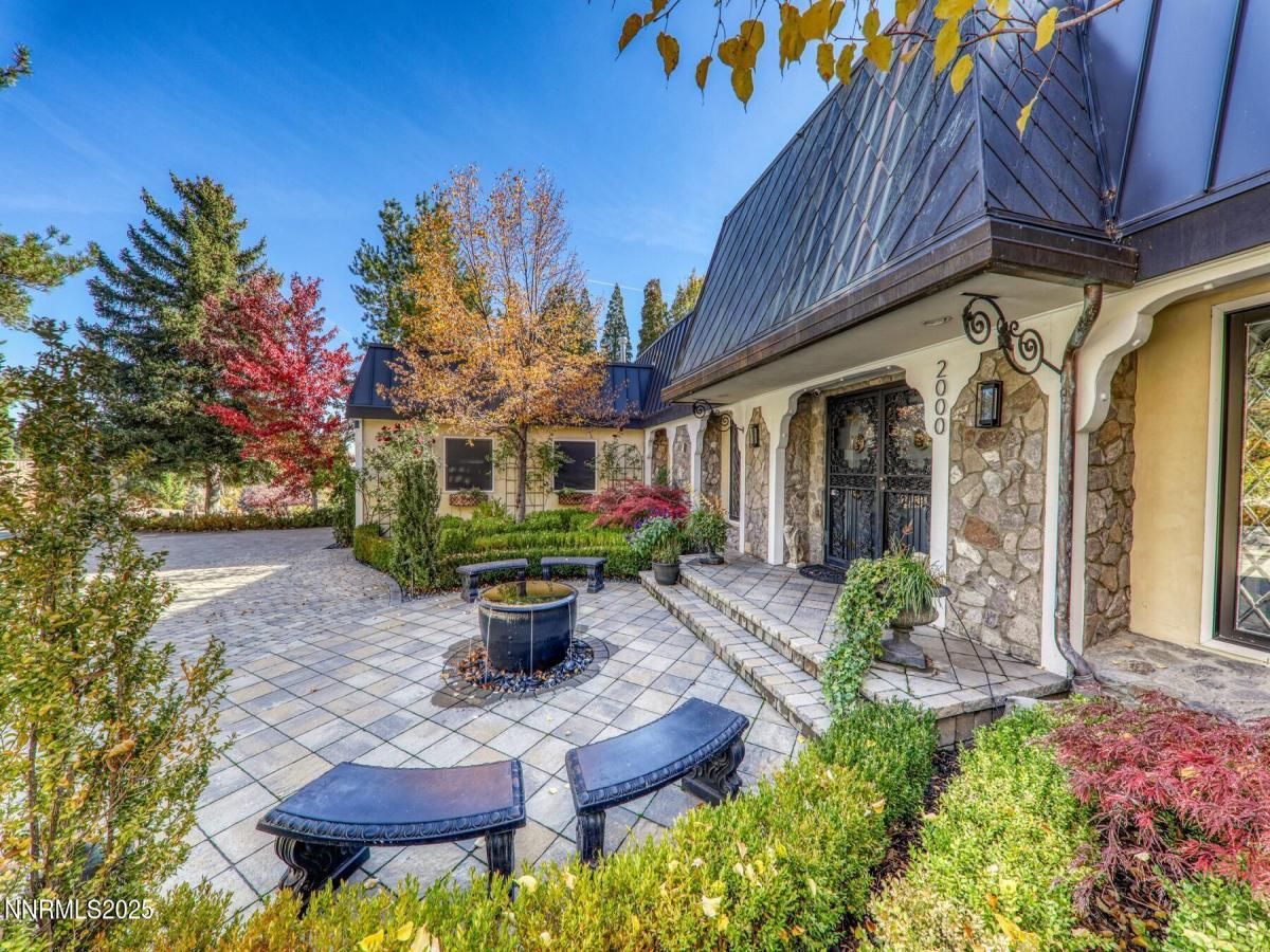 MLS #250055098 image #0