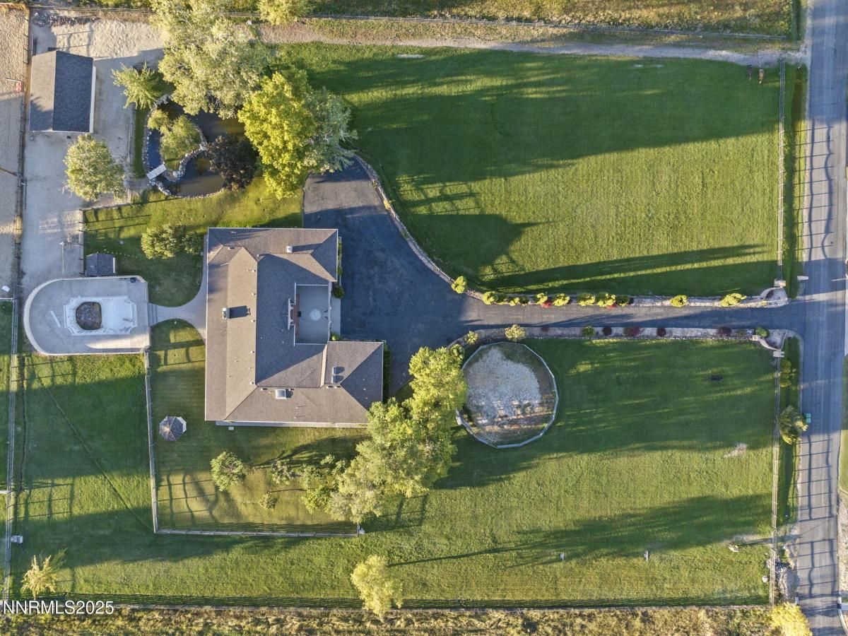 MLS #250055353 image #0
