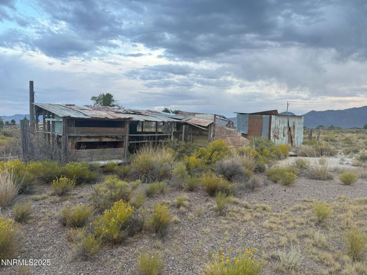 MLS #250055695 image #0