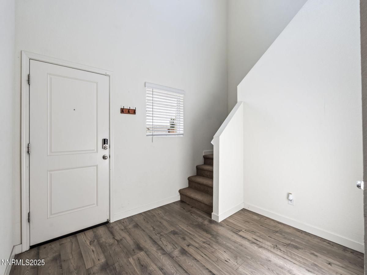 MLS #250055900 image #0