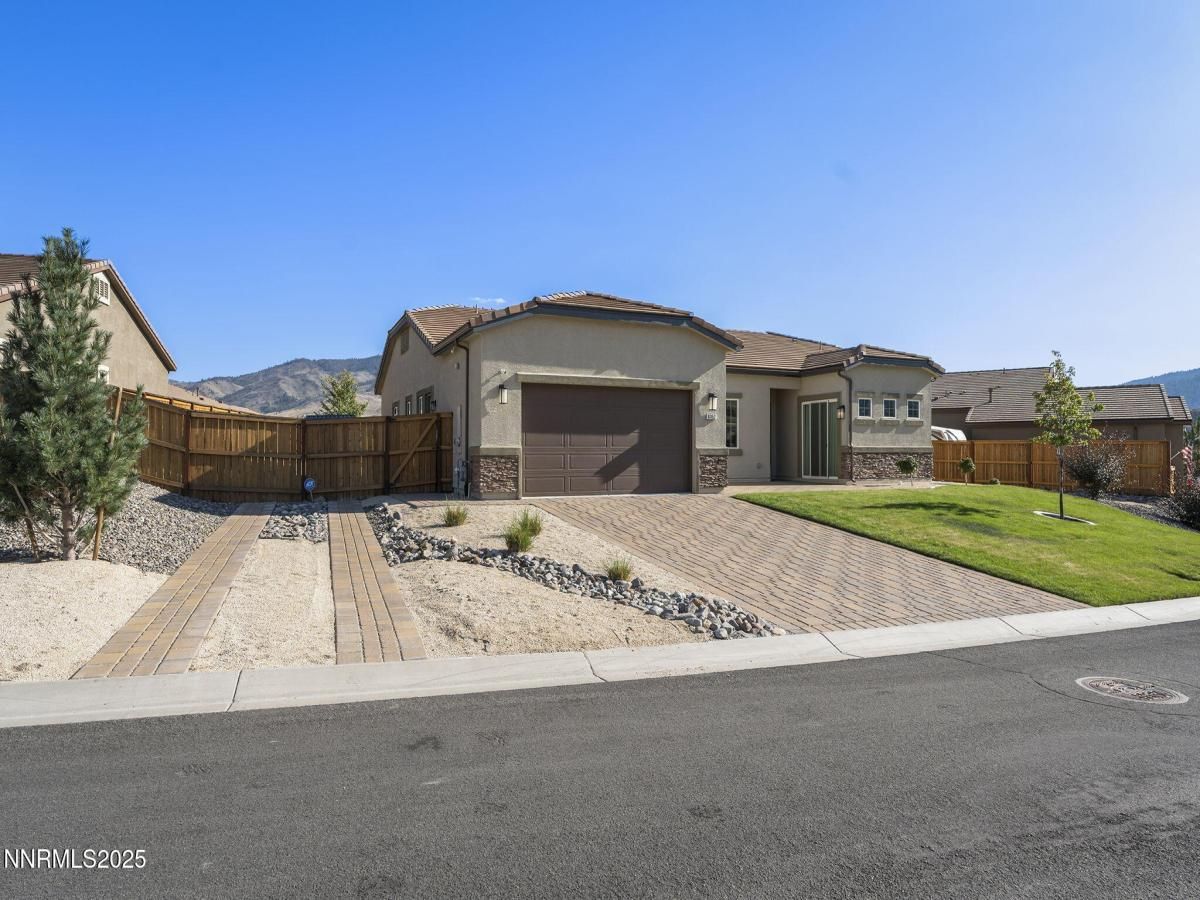 MLS #250055977 image #0