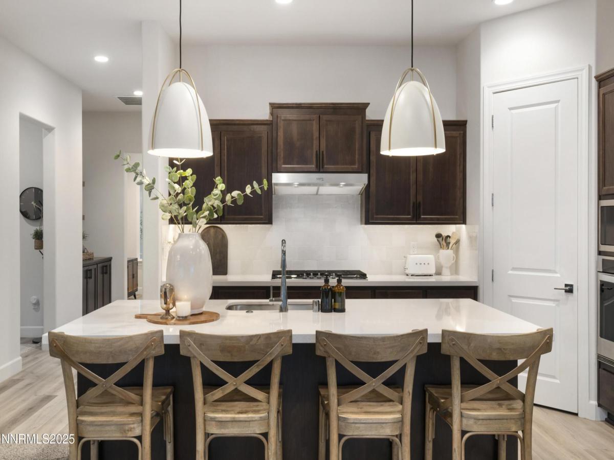 MLS #250056244 image #0