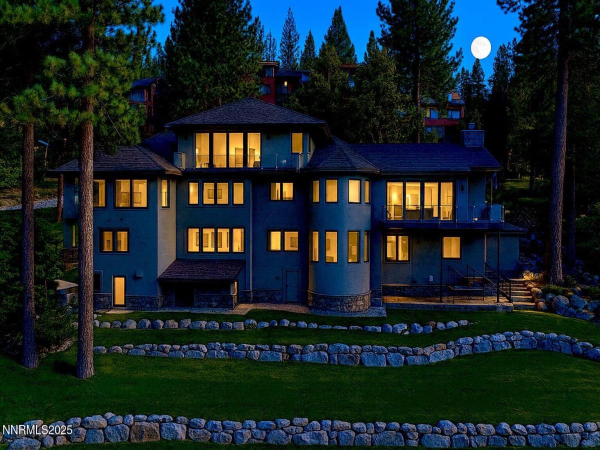 MLS #250056252 image #0