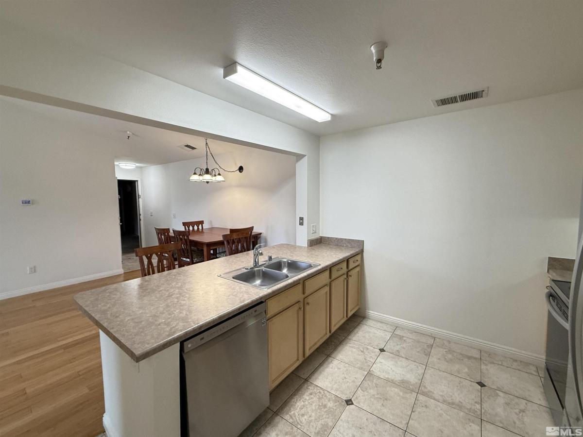 MLS #250056281 image #0