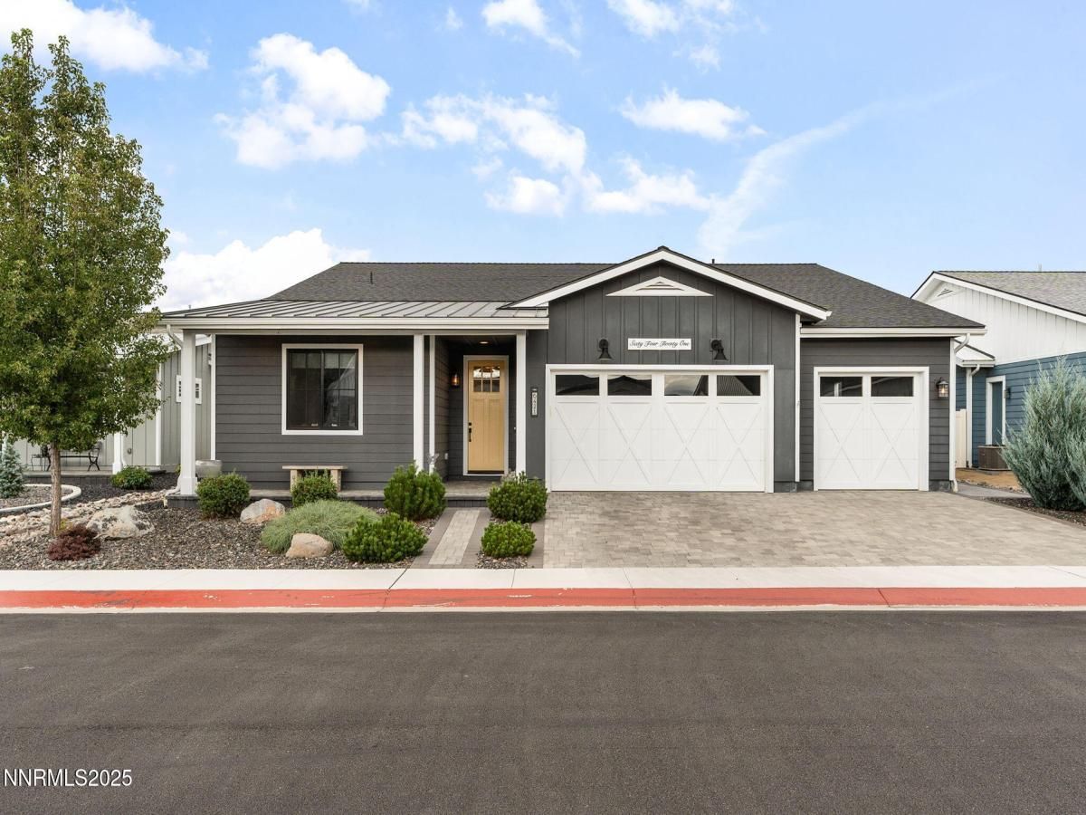 MLS #250056389 image #0