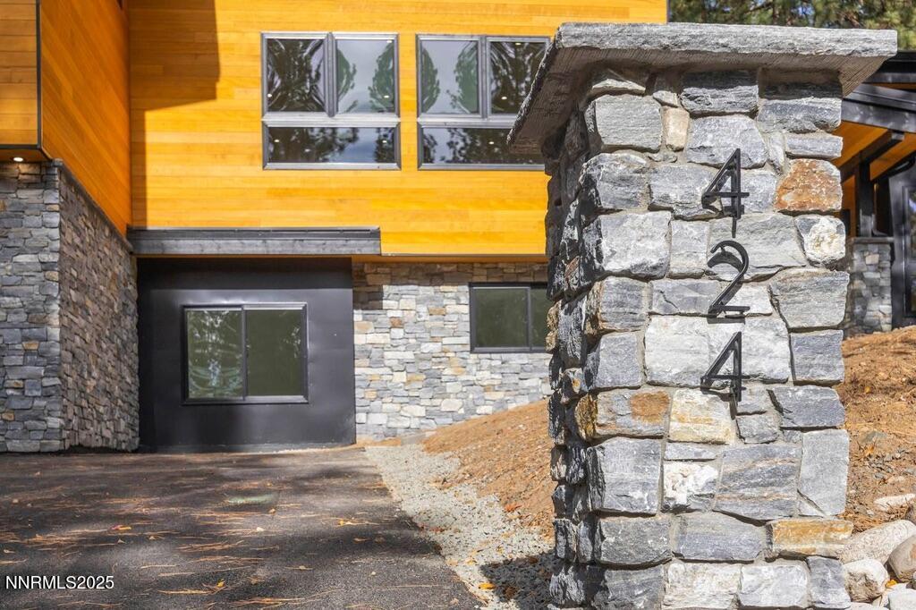 MLS #250056569 image #0