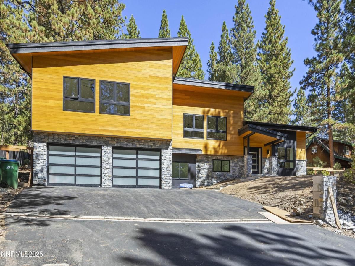 MLS #250056569 image #0