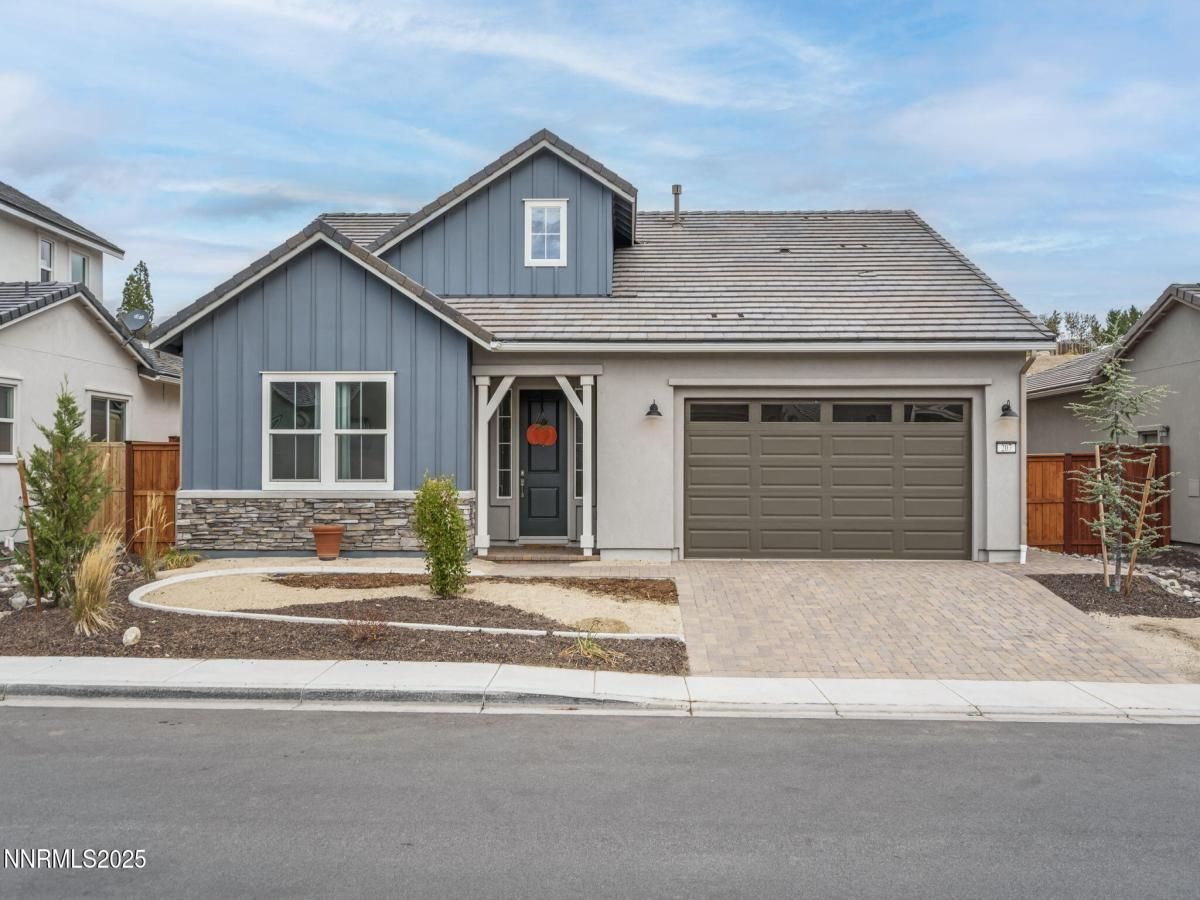 MLS #250056575 image #0