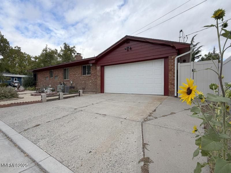 MLS #250056593 image #0