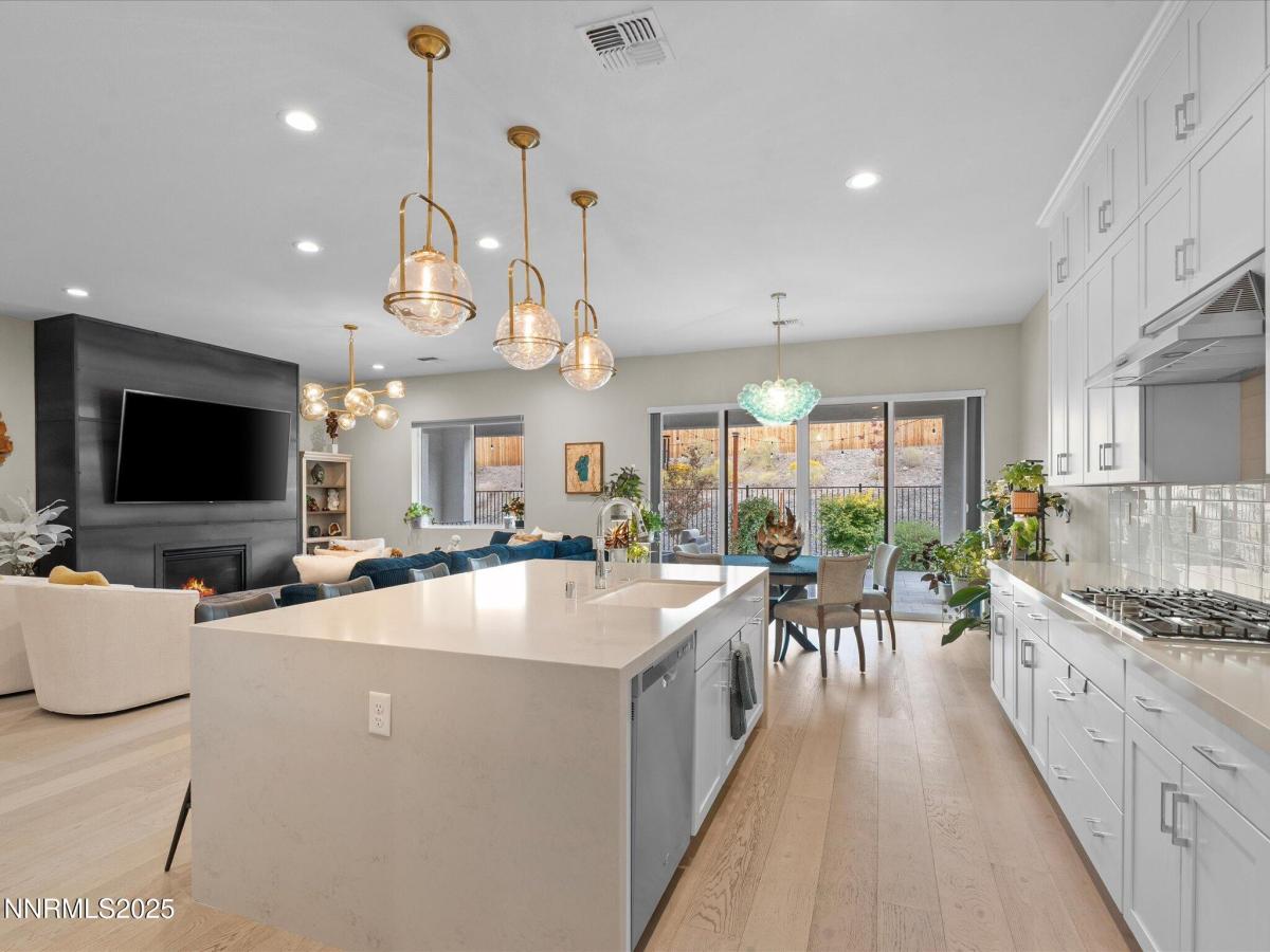 MLS #250056661 image #0