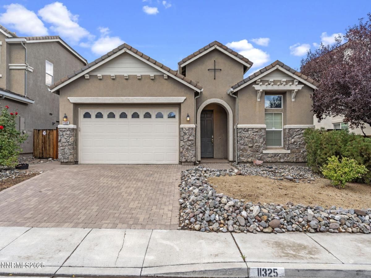 MLS #250056703 image #0