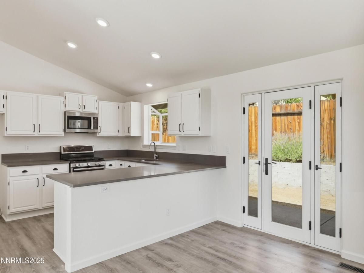 MLS #250056958 image #0