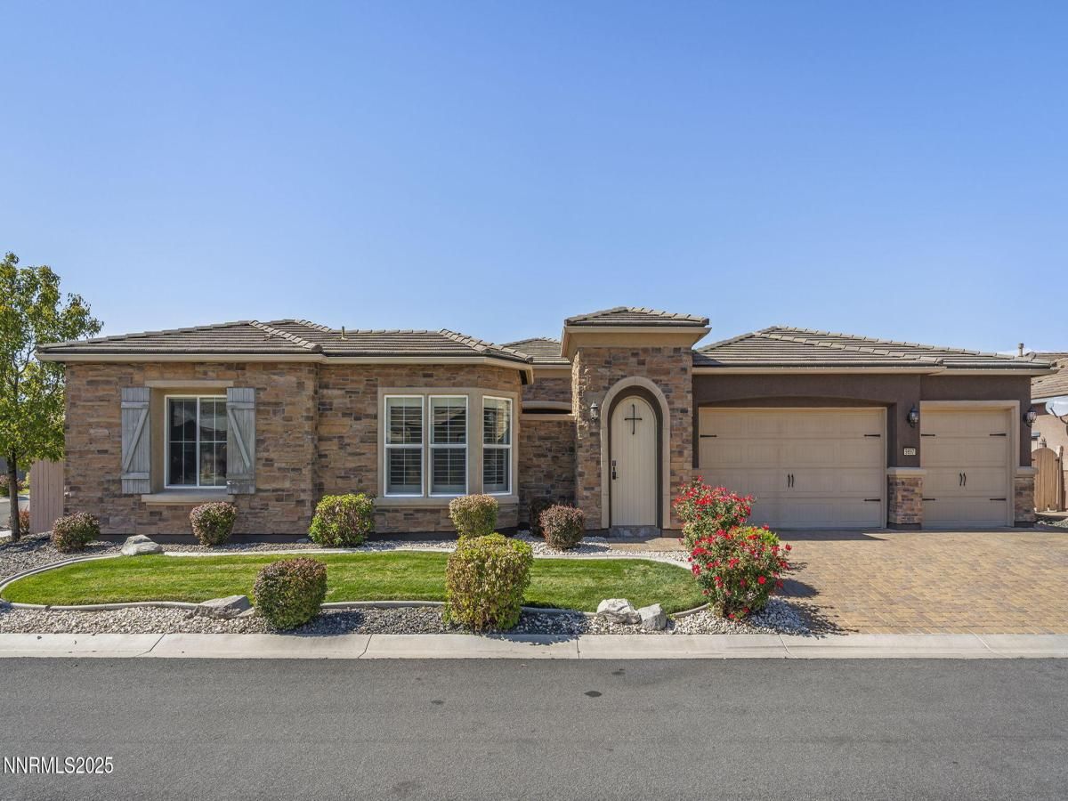 MLS #250057058 image #0