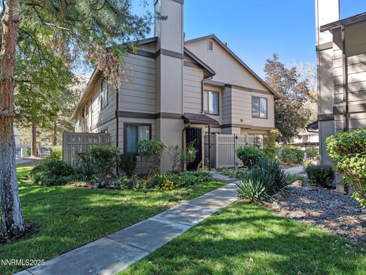 MLS #250057160 image #0