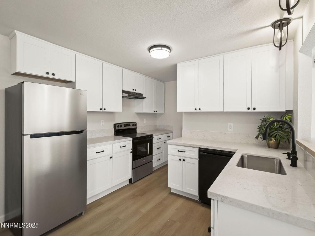 MLS #250057168 image #0