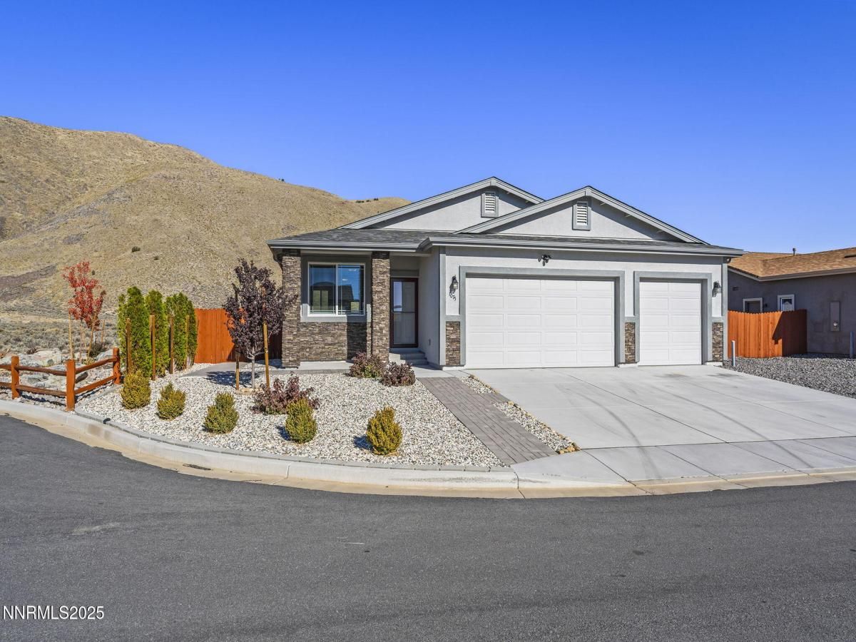 MLS #250057346 image #0