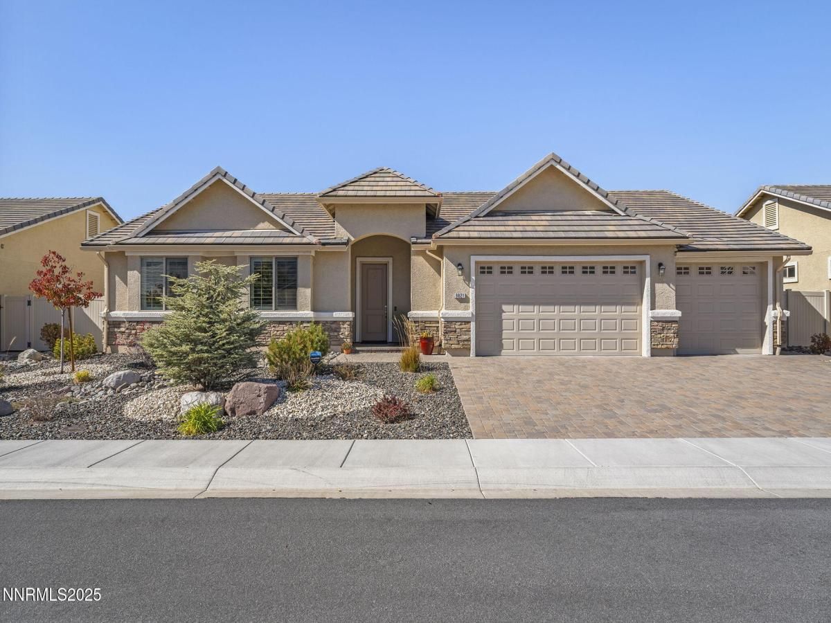 MLS #250057411 image #0