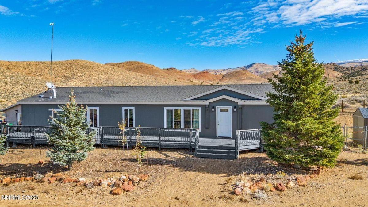 MLS #250057440 image #0