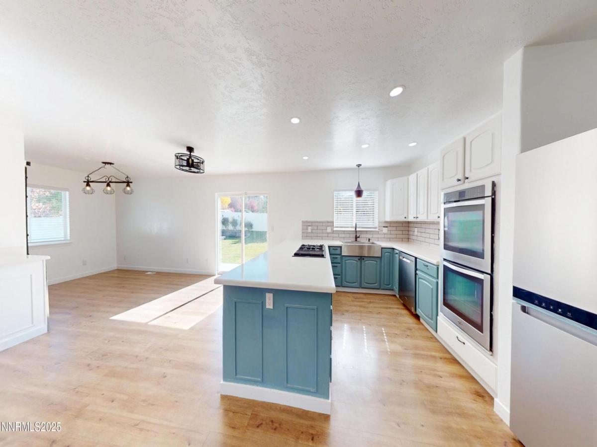 MLS #250057564 image #0