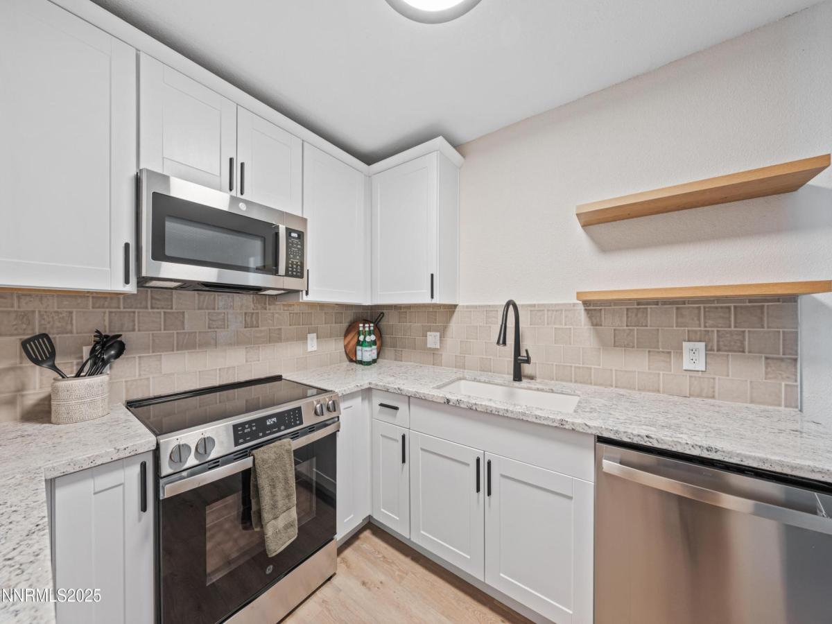 MLS #250057691 image #0