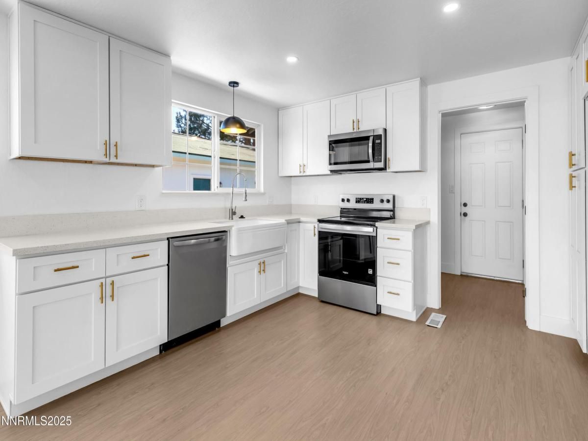 MLS #250057976 image #0