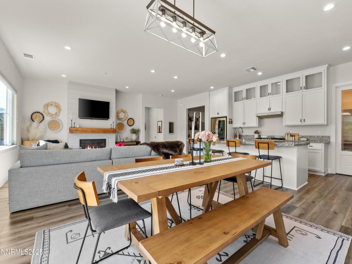 MLS #250058002 image #0