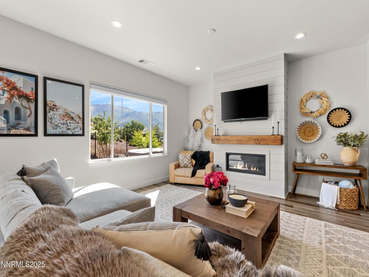 MLS #250058002 image #0