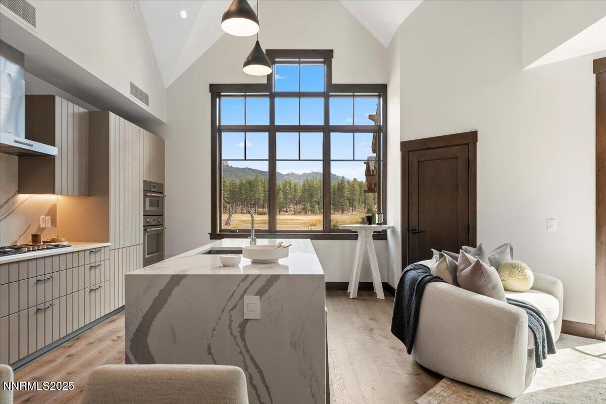 MLS #250058092 image #0